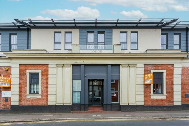DreamzTech-office-uk-watford
